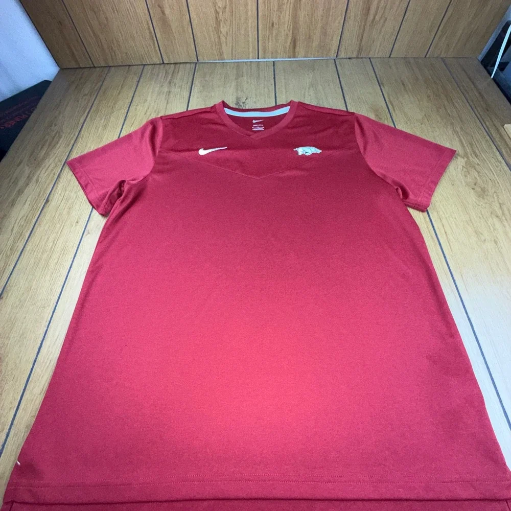 Nike Arkansas Razorbacks Dri-FIT On-Field Shirt Mens XL Red V-Neck Training Top